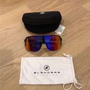Blenders Eyewear Expose Dance Kingdom Polarized Sport Sunglasses Unisex
